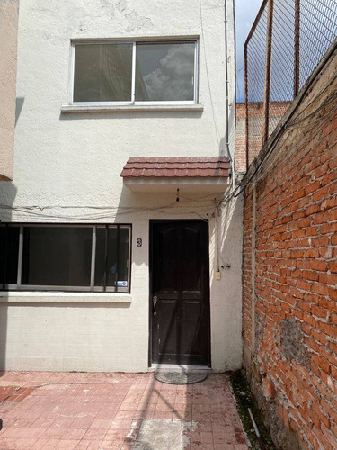 Imagen 2 de 20 de Casa Remodelada En 3 Niveles C/excelente Ubicación A 1 Cuadra Cumbre De Maltrata
