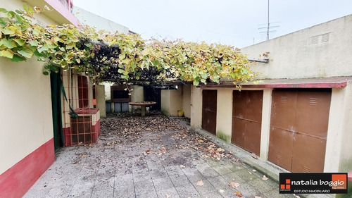 Casa Y Departamento En Miramar B° Los Pinos V5156