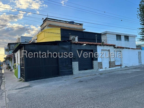 Fredxia Castillo Vende Fondo De Comercio Opertivo Relaciondo Con La Venta De Alimentos Y Bebidas, Listo Para Trabajar En El Este De Barqusimeto # 25-12638