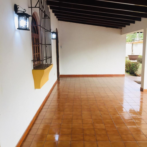 Imagen 21 de 30 de Se Alquila Quinta En Las Avenidas Maturin Al01-1213av-mfar