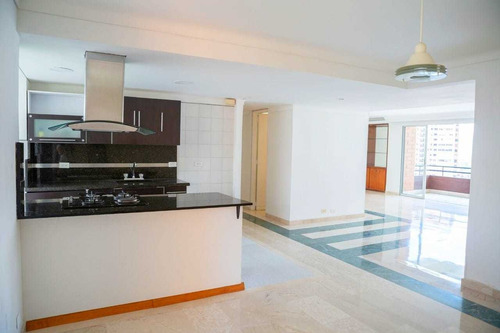 Imagen 1 de 14 de Apartamento En El Poblado Loma De Los Parras