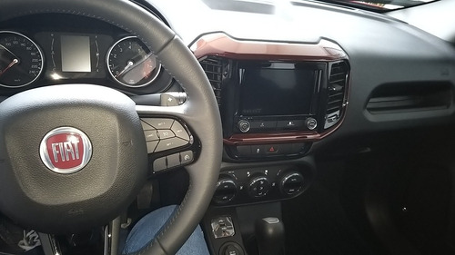 Imagen 2 de 7 de Fiat Toro Freedom 4x2 Nafta