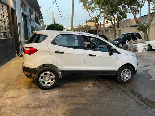 Imagen 8 de 25 de Ford Ecosport 2016 1.6 Se 110cv 4x2