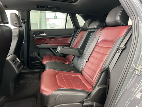 Volkswagen Cross Sport 3.6 Fsi V6 R-Line Auto 4Wd