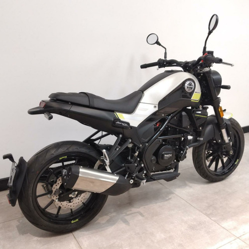 Imagen 18 de 24 de Benelli Leoncino 250 Abs