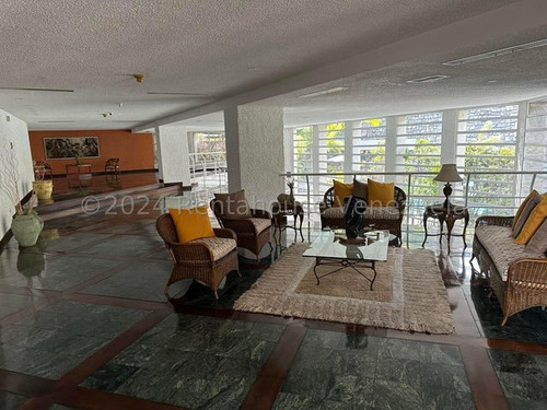 Carla Gonzalez Apartamento En Alquiler En La Urbanizacion Altamira Mls #25-3877 Sc