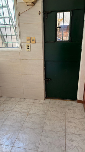 Alquiler Apartamento 2 Dormitorios Capurro, Planta Baja Sin Gastos Com