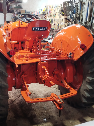Tractor Fiat Con Hidráulico Y Toma De Fuerza Todo Reparado