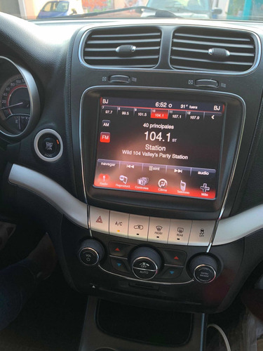 Imagen 4 de 15 de Dodge Journey 2015 2.4 Sxt L4 7pas At