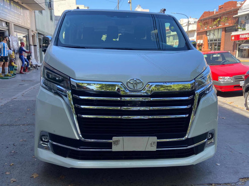 Imagen 2 de 25 de Toyota Hiace 2021 2.8 Tdi Wagon 6at 10a Vx Premium