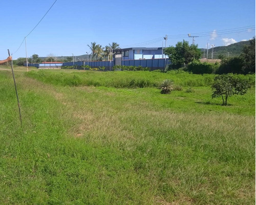 Fundo Carretera Nacional Coro- Puerto Cumarebo