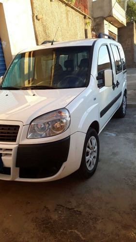 Imagem 4 de 13 de Fiat Doblo 2016 1.4 Attractive Flex 5p