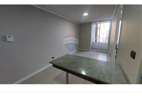 Arriendo Cómodo Dpto. 1 Dormitorio En Av. Ecuador