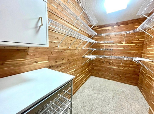 Residencia Exclusiva En Av Flores:elegancia, Comodidad Y Estilo De Vida Único
