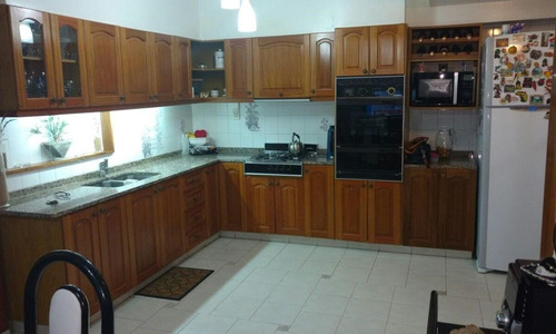 Casa En Venta Ubicado En Ciudad Jardin, Tres De Febrero, G.b.a. Zona Oeste