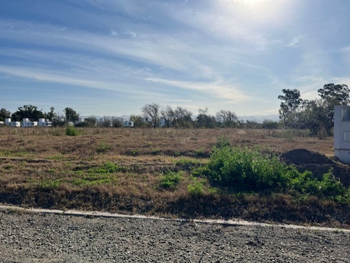 Vendo Lote En Jardin Ingles 2 Valle Escondido -central- 827 M2