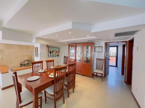 Maribel Morillo Asesor Inmobiliario De Rentahouse Vende; Impactante Penthouse;de 350m2 Con 4 Hab. Y 4 Baños; Con Espectacular Terraza Y Vista Soñada; Ubicado En Montereal; Este De Barquisimeto Lara