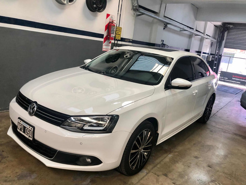Imagen 3 de 9 de Volkswagen Vento 2.0 Sportline Tsi 200cv Bi-xenon Dsg 2014