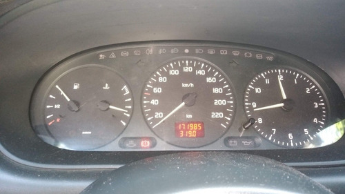 Imagem 3 de 13 de Renault Megane 2000 1.6 Rn 5p