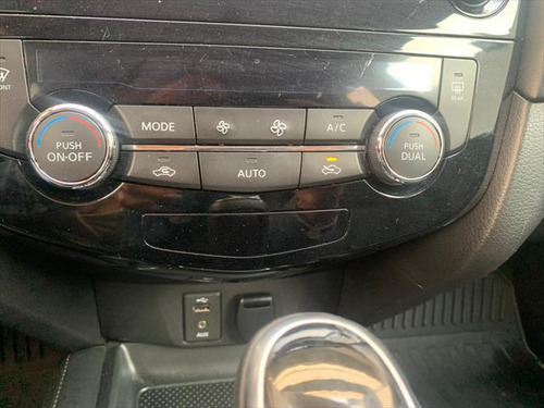 Nissan X-Trail 2.5 Exclusive 3 Row Cvt