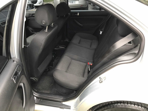 Volkswagen Bora 1.9 Trendline I 100cv 2011