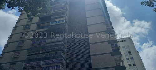 Apartamento Gran Oportunidad Av. La Salle Los Caobos. 131 M2.  #24-6706 