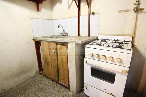 Dpto Monoambiente Dividido Al Fte Ideal Para Actualizar Y Reciclar - Munro