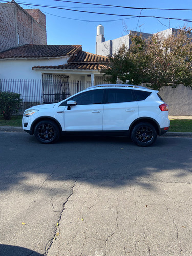 Ford Kuga 2.5 Titanium At 4x4 L (ku02)