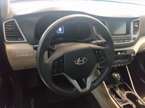 Imagem 3 de 6 de Tucson 1.6 16v T-gdi Gasolina Gls Ecoshift