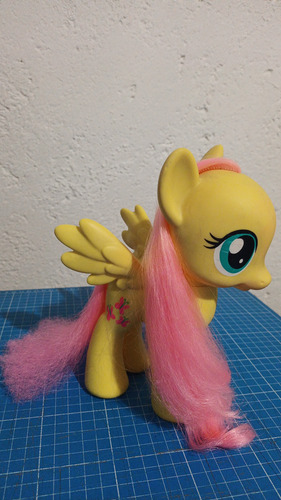 My Little Pony Flutterahy Hasbro 2013 20cm Altura (Usado)