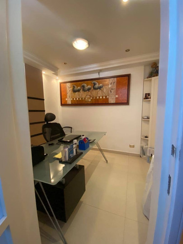 Imagen 13 de 21 de Se Vende Lujoso Penthouse / Apartamento/ 465mt2 / 5h/6b