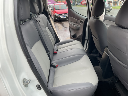 Mitsubishi L200 2.4 Triton Sport Hpe S Cab. Dupla 4x4 Aut. 4p
