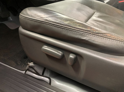 Imagem 10 de 15 de Toyota Hilux 2.7 Sr 4x2 Cd 16v