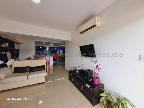 Apartamento En Venta Guatire Frutas Condominio Fn