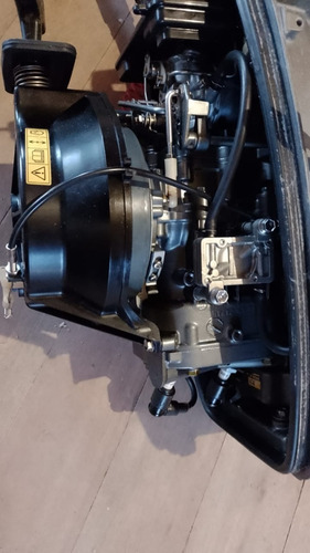 Imagen 6 de 7 de Motor Suzuki 8hp Muy Pocas Horas (usado En Velero)