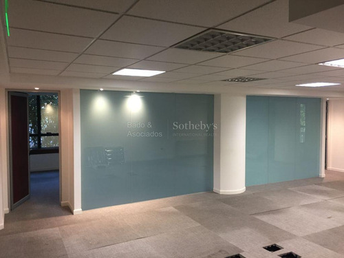 Oficina De 190 M2 En Edificio Corporativo En Corazón De Carrasco