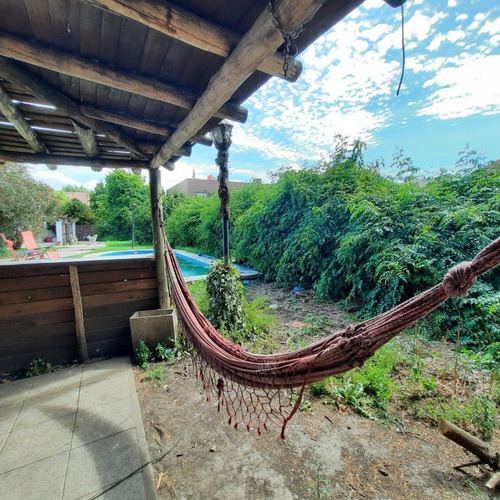 Imagen 19 de 30 de Chalet 5 Ambientes En El Corazón De Caisamar