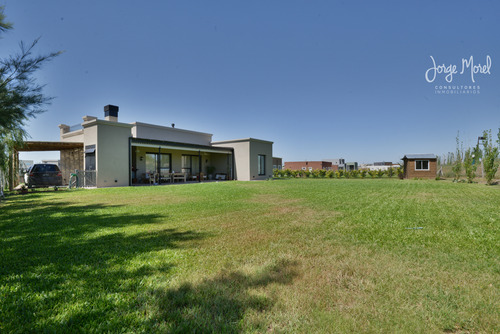 Casa Perimetral Bueno #0-100 - San Sebastian - Area 10 - 160m2 #id 2546