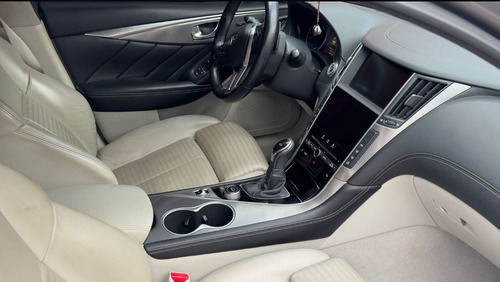 Infiniti Q50 3.5 Hybrid Design Line At