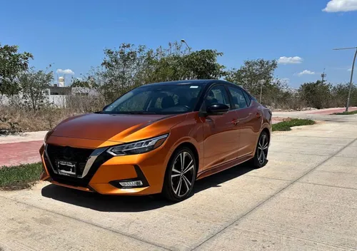 Nissan Sentra Sr, Bi-tono 2022. Único Dueño, Serv. Agencia.