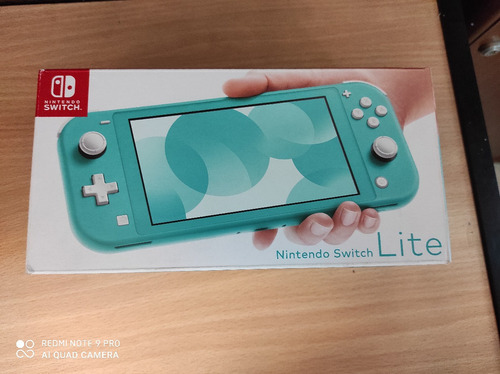 Nintendo Switch Lite + 3 Juegos