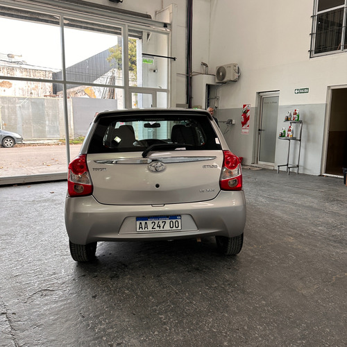 Toyota Etios 1.5 Xls At