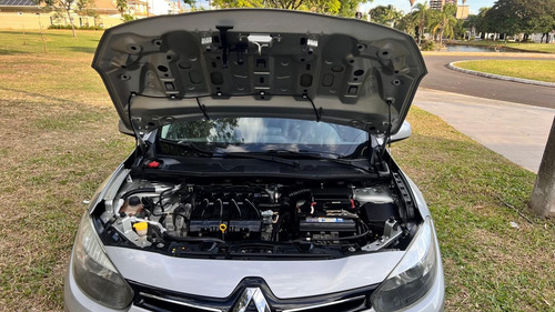 Renault Fluence 2.0 Dynamique Plus X-tronic Hi-flex 4p