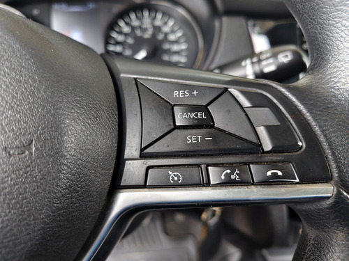 Nissan X-Trail 2.5 SENSE 4X2 2ROW CVT AT 5P