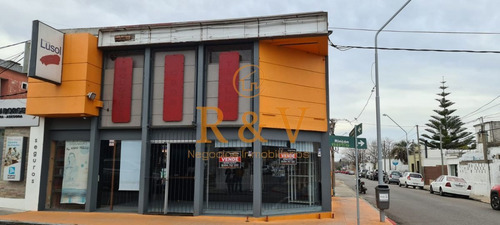 Imagen 2 de 11 de Excelente Ubicación Para Varios Rubros