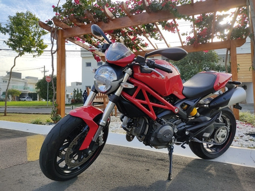 Ducati Monster 796