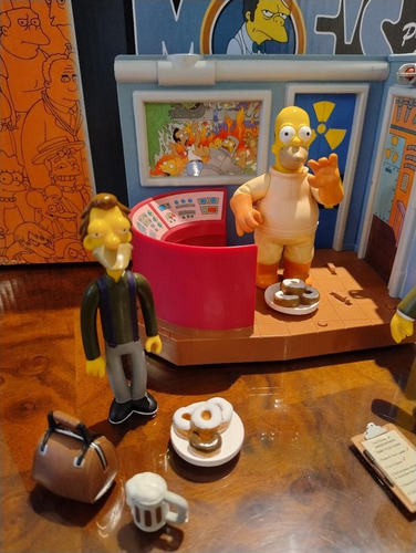 3 Figuras Planta Nuclear Homero Burns Los Simpsons Playmates (Usado)