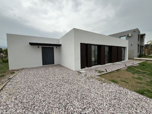 Venta De Casa A Estrenar 3 Dormitorios Piedras Del Chileno (ref: Iea-1734)
