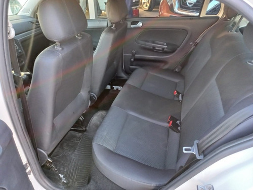 Imagen 5 de 11 de Volkswagen Gol Trend 2017 1.6 Serie 101cv 5p