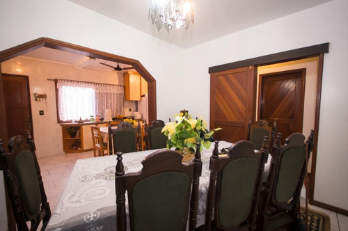 Casa 4 Dormitórios, 318m² Na Cavalhada - Ca1022